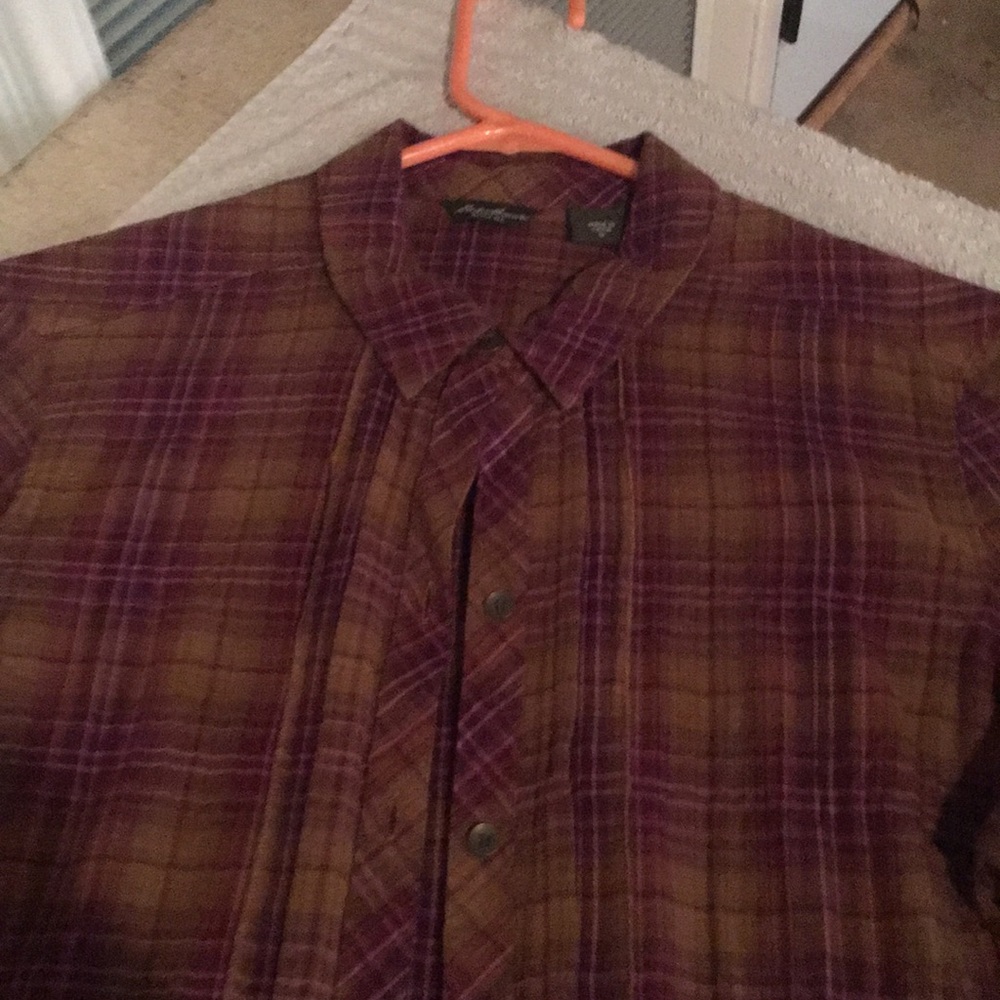 Barely Worn Eddie Bauer Button Down. - image 3